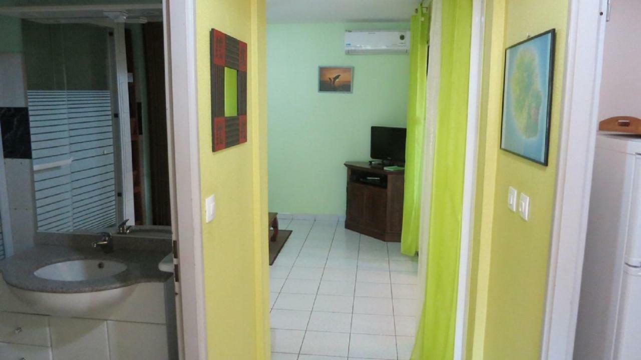 Appartamento Baliste Jardin De Corail Saint-Gilles-les Bains Esterno foto