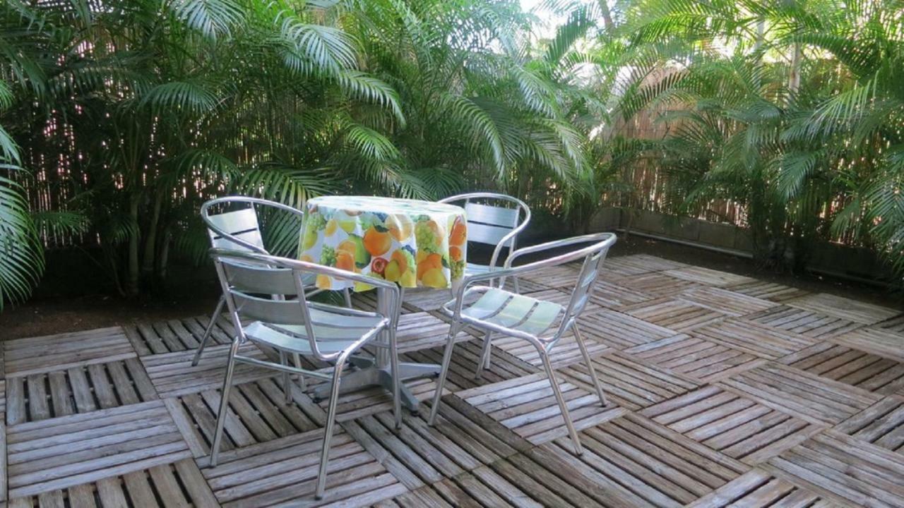 Appartamento Baliste Jardin De Corail Saint-Gilles-les Bains Esterno foto